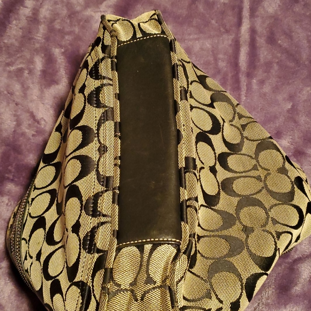 Coach Purse - Picture 4 of 6